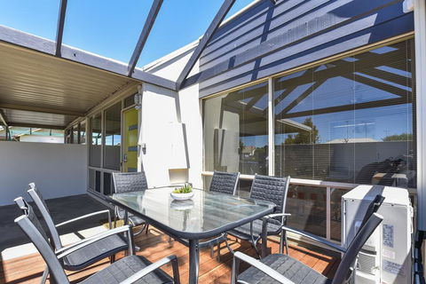 City Courtyard Apartment - Darwin Holiday 1