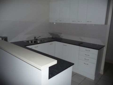 City Getaway 3 Bedroom Adelaide's East End - Darwin Holiday 3