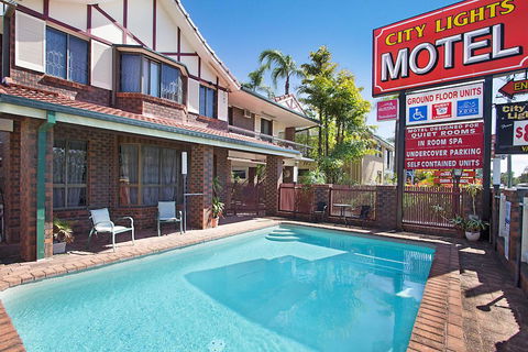 City Lights Motel - Darwin Holiday 1