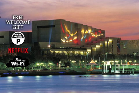 City Sunsets & South Bank , CBD, Views, Pool, Netflix - Darwin Holiday 0
