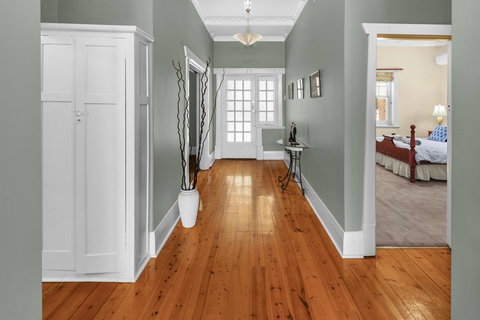 City To Beach - Free WIFI - Free 3 Car Parking - Great Location - Darwin Holiday 1