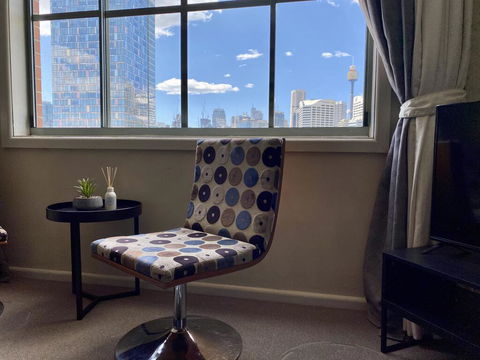 City Views, Pool , Parking & Gym Darling Harbour Sydney Apartment Sleeps 5 - Darwin Holiday 2