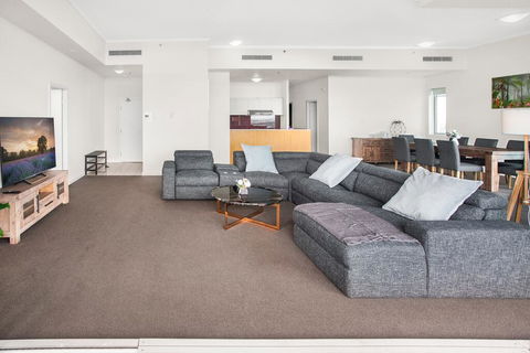 City-Centre Apartment With River Views And Balcony - Darwin Holiday 0