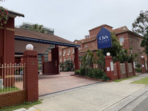 CKS Sydney Airport Hotel (formerly Quality Hotel) - Darwin Holiday 2