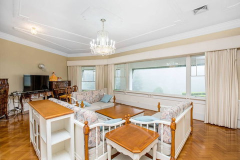 Classic 5 Beds Mt Dandenong Resort - Darwin Holiday 2