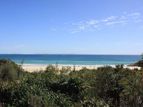 Claytons 5 - Darwin Holiday 0
