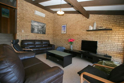 Clearview 2/8 Bogong Street - Darwin Holiday 0