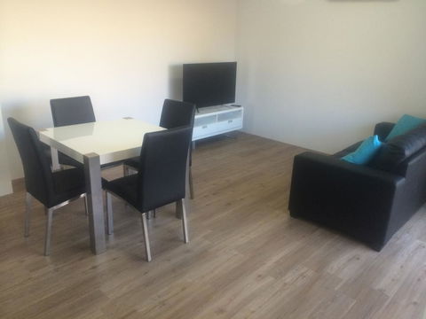 Clearwater Motel Apartments - Darwin Holiday 1
