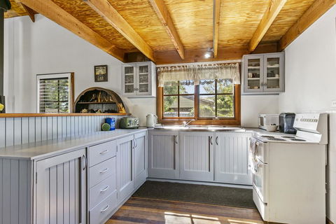 Clervaux Cottage - Darwin Holiday 3