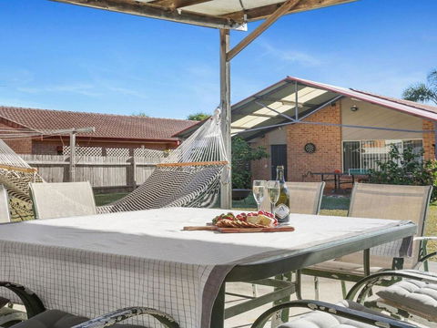 Cleveland Place - Walk To Beach And Shops - Darwin Holiday 0