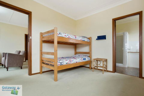 Cliffhanger - Pet Friendly - Darwin Holiday 3