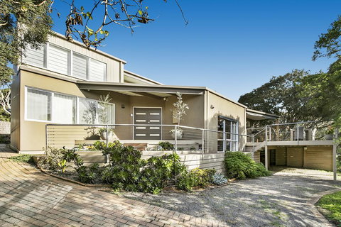 Cloud Nine - Darwin Holiday 0