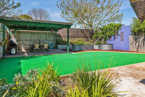 CLOUD NINE - ROSEBUD - Darwin Holiday 3