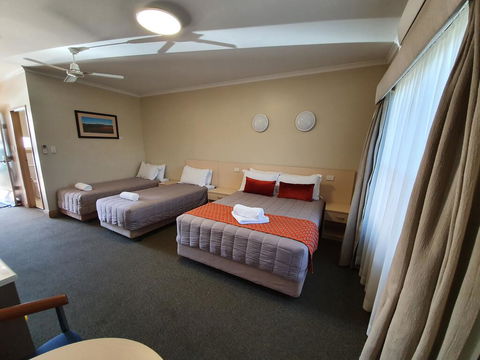 Club Motor Inn - Darwin Holiday 2