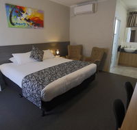 Coachman's Eden - Darwin Holiday