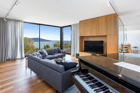 COASTAL LUXE - MT MARTHA - Darwin Holiday 2