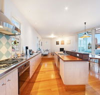 Coastal Penthouse at Coogee Beach - Darwin Holiday