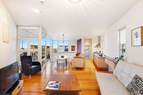Coastal Penthouse At Coogee Beach - Darwin Holiday 1