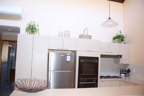 Coastal Retreat Unit 3 - Darwin Holiday 0