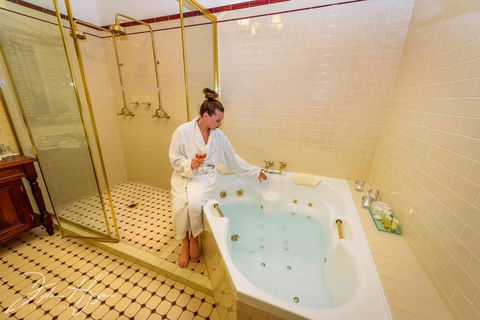 Cobb & Co Court Boutique Hotel - Darwin Holiday 2