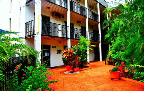 Coconut Grove Holiday Apartments - Darwin Holiday 1