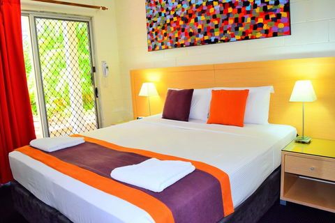 Coconut Grove Holiday Apartments - Darwin Holiday 2