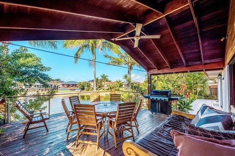 Coconut Grove Holiday House - Darwin Holiday 0