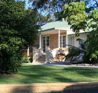 Colin's Garden - Darwin Holiday