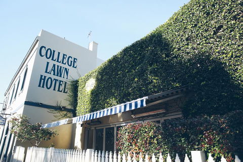 College Lawn Hotel - Darwin Holiday 1