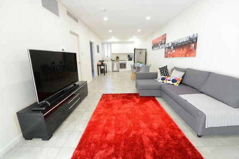 Comfort HS Apartment - Central Park - Darwin Holiday 0
