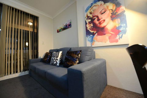 Comfort HS Apartment - Surry Hills - Darwin Holiday 0