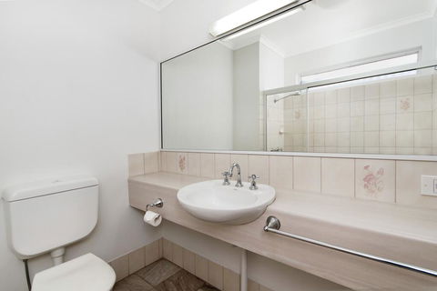 Comfort Inn Cairns City - Darwin Holiday 1