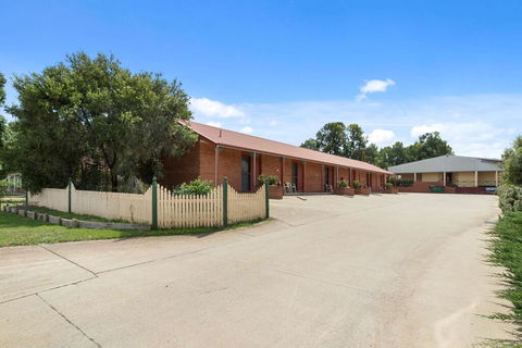 Comfort Inn Sovereign Gundagai - Darwin Holiday 1