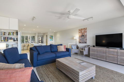 Comfortable & Stylish With Rooftop Spa - Darwin Holiday 1