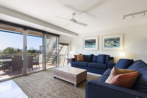 Comfortable & Stylish With Rooftop Spa - Darwin Holiday 3