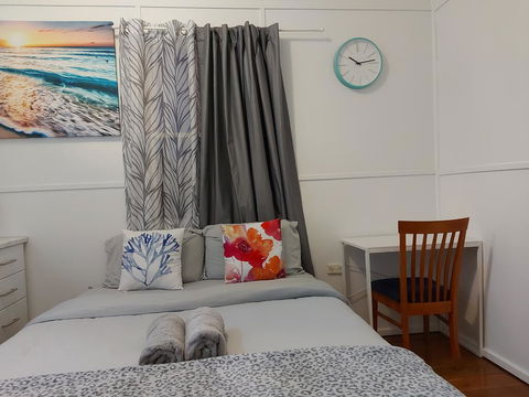 Comfortable Guest Room Closes To Emerald CBD - Darwin Holiday 0