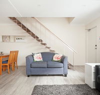 Comfy  Convenient  Homebush West 300 steps train - Darwin Holiday