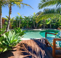 Como Palm Retreat - Tropical Oasis