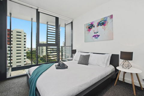 COMPLETE HOST Coventry St Apartments - Darwin Holiday 0