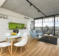 Complete Host Guild Apartments - Darwin Holiday