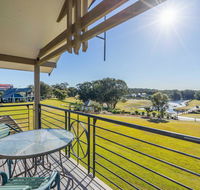 Condo 108  Horizons Resort  Golf stunning course  lake Views - Darwin Holiday