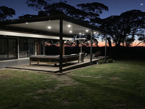 Cooinda - 50 Percent Off Third Night On Weekend - Darwin Holiday 1