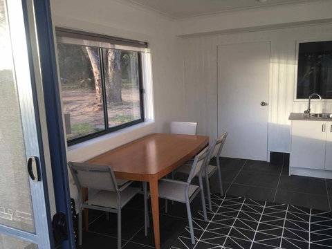 Coonawarra Cabins Unit A - Darwin Holiday 1