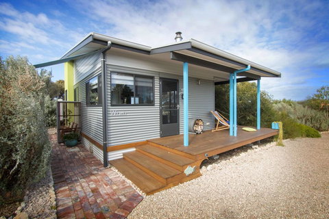 Coorong Cabins - Darwin Holiday 1