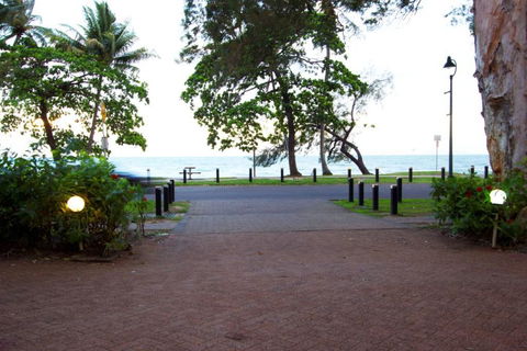 Coral Horizons - Darwin Holiday 2