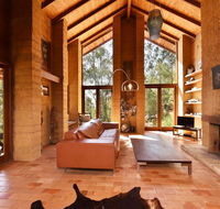 Corymbia Cottage - unique quirky private a guest favourite - Darwin Holiday