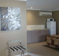 Cosmos Country Motor Inn - Darwin Holiday
