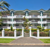 Costa Royale Trinity Beach - Darwin Holiday