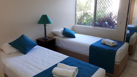 Costa Royale Trinity Beach - Darwin Holiday 2