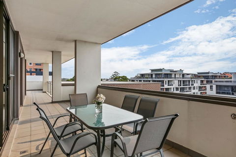 Cosy 3BR Penthouse Close To Westfield And Train - Darwin Holiday 2